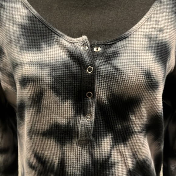 Gorgeous, thermal tie-dye extra large from Victoria’s Secret sleep dress - Picture 5 of 13